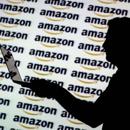 Amazon dà ai brand il diritto di rimuoversi i falsi online