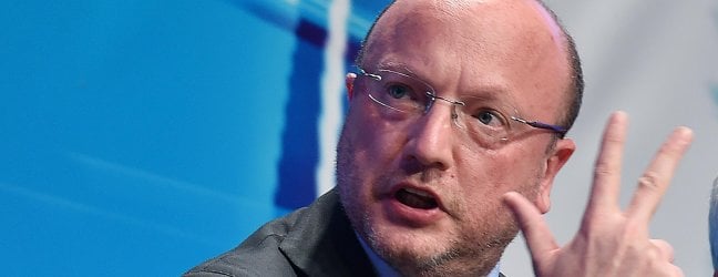 Def, nel testo sfuma la flat tax. Ma Di Maio rassicura: “Si farà ma non con aumento Iva”