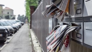 Stop alla pubblicità in cassetta, ma solo per 13 milioni di italiani