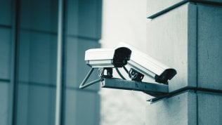 Sblocca cantieri, telecamere negli asili: via libera alla proposta bipartisan