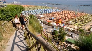 Spiagge, le più care in Sardegna. I consigli per risparmiare