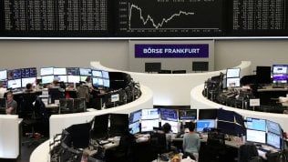 Borse, le trimestrali Usa spingono i listini europei