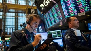 Borse incerte con le minacce di Trump alla Cina. Fmi: “Italia ancora vulnerabile”