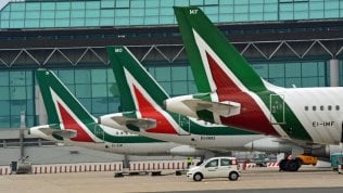 Alitalia, Di Maio: “Interesse da Toto, Lotito e Avianca. No pregiudizi su Atlantia”
