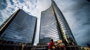 Redditi, un super ricco su due vive a Milano