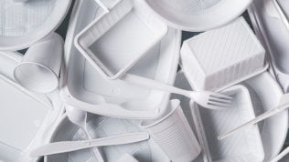 Stop Ue alla plastica, le aziende più colpite sono quelle italiane