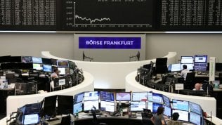 Mercati spaventati da Trump, corsa al Bund: tutti i rendimenti tedeschi sottozero
