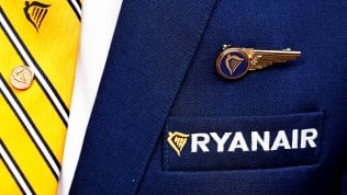 Ryanair, 1.500 esuberi tra piloti e assistenti di volo