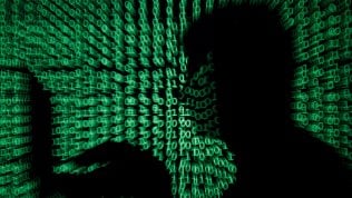 Blitz contro la pirateria tv. “Oscurato il sito più diffuso, abbonati rischiano carcere”