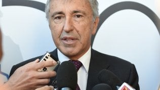 Atlantia stabile in Borsa dopo l’uscita di Castellucci. Politica all’attacco sulla buonuscita
