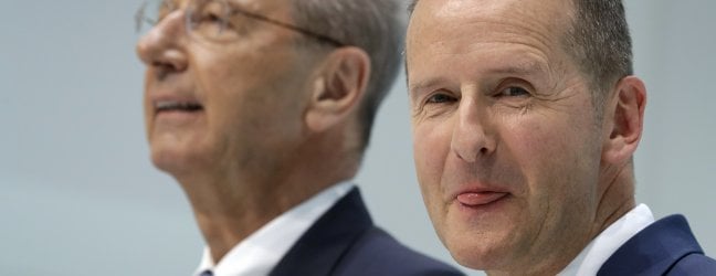 Volkswagen, i vertici sotto accusa sul dieselgate: “Manipolazione del mercato”