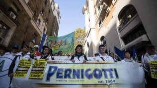 Crisi Pernigotti, la carta della Regione: creiamo una coop dei dipendenti
