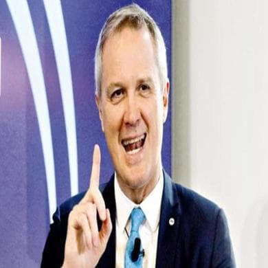 I super dividendi di Banca Mediolanum fanno correre gli utili dei fratelli Doris