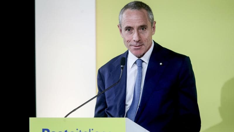 Poste sale al 27,3% di Tim e chiede l’esenzione dall’Opa