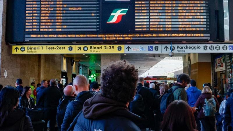 Sciopero generale 12 dicembre: si fermano trasporti, sanità, scuola. Orari e fasce di garanzia