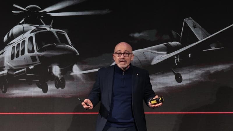 Leonardo, il titolo crolla. L’uscita di Cingolani non piace ai mercati