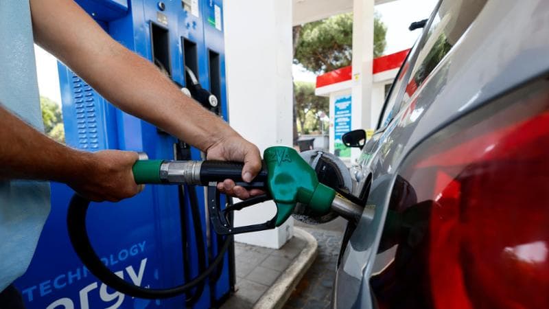 Prezzo dei carburanti, Italia settima nell’Ue. Il caso del Supreme diesel oltre i 3 euro