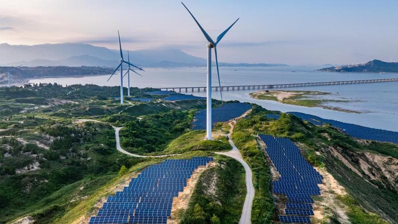 La transizione energetica avanza, ma non basta a salvare il clima